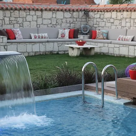 Otel Mandalina 2*