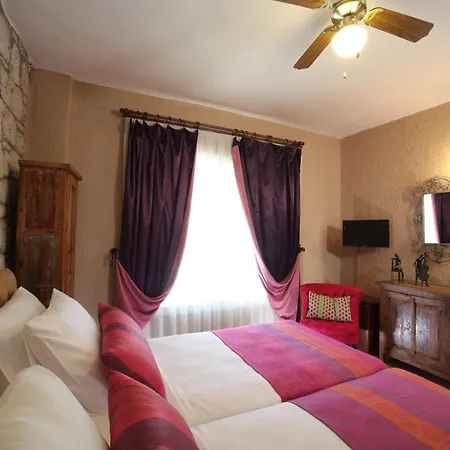 Otel Mandalina 2*