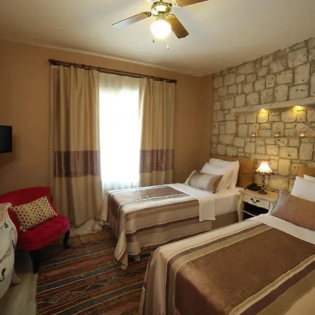 Otel Mandalina 2*