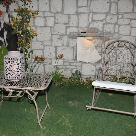 Mandalina ألاتشاتي